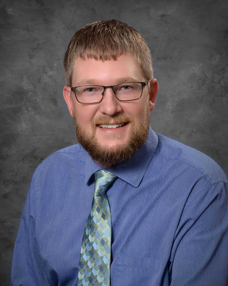 Dr Ryan Arnevik