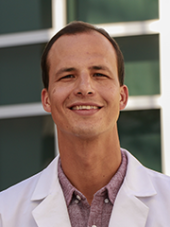 Mauricio Palau, MD