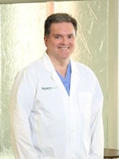 Roberto Velez, MD